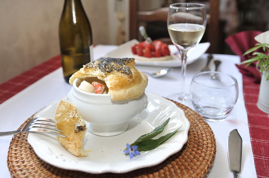Logis Hotel Restaurant Le Vieux Fusil Soings-en-Sologne Exterior photo