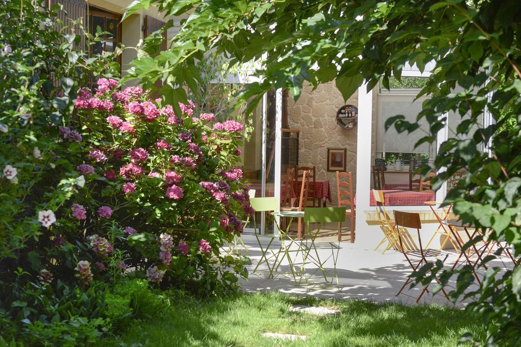 Logis Hotel Restaurant Le Vieux Fusil Soings-en-Sologne Exterior photo